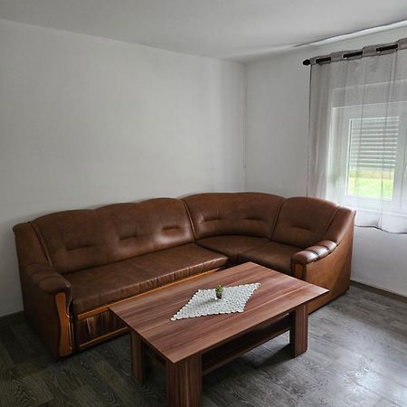 Apartman Mile - Holiday House Smoljanac Εξωτερικό φωτογραφία