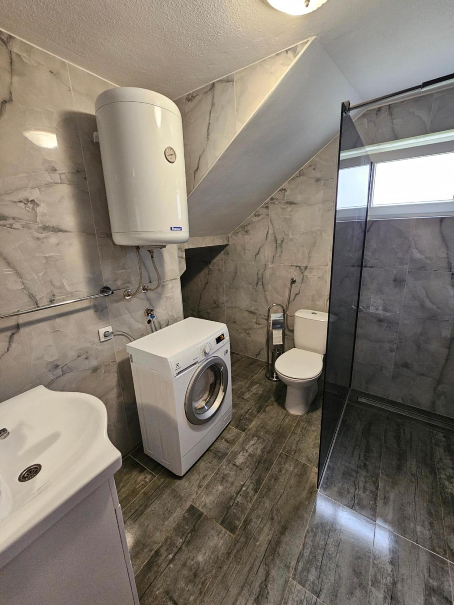 Apartman Mile - Holiday House Smoljanac Εξωτερικό φωτογραφία