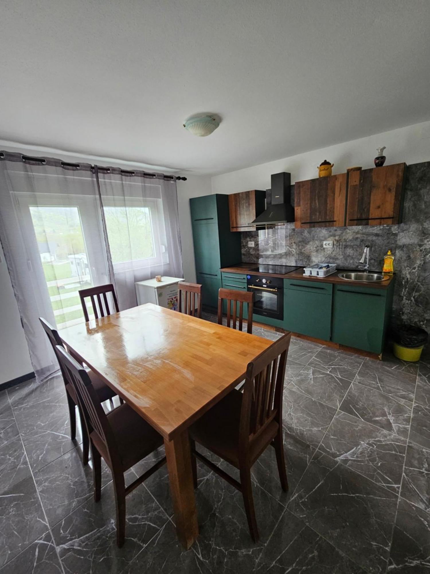 Apartman Mile - Holiday House Smoljanac Εξωτερικό φωτογραφία